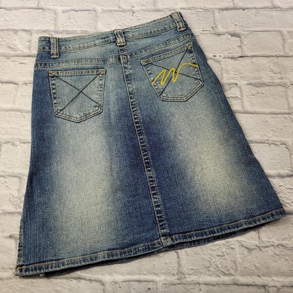 Distressed Denim Skirt by Blue Asphalt size 5 Side Vent - Picture 1 of 6